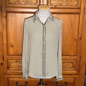 Max Studio Black & White Geometric Button Down Shirt